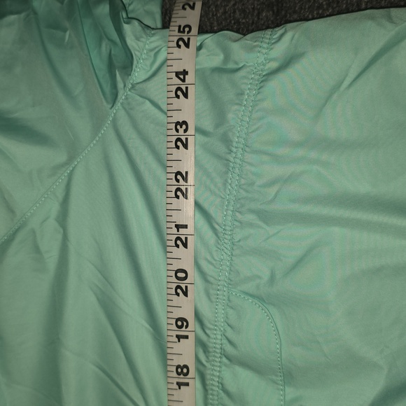 Under Armor Jacket - Picture 8 of 8